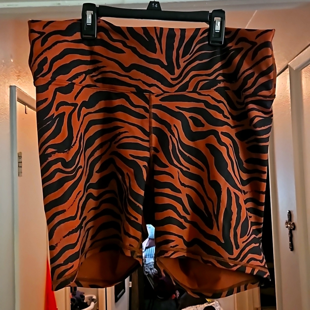 Fabletics Powerhold Mahogany Zebra